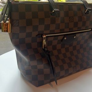 LOUIS VUITTON IENA PM